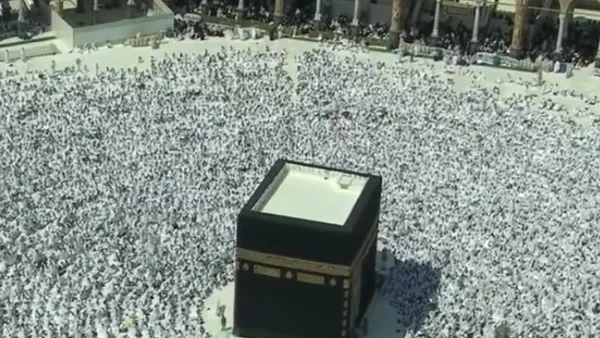 السديس يندد بـ"سفاهات" مشاهير التواصل