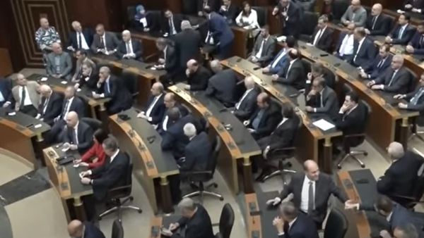 للمرة الخامسة على التوالي.. البرلمان اللبناني يخفق في انتخاب رئيس للبلاد