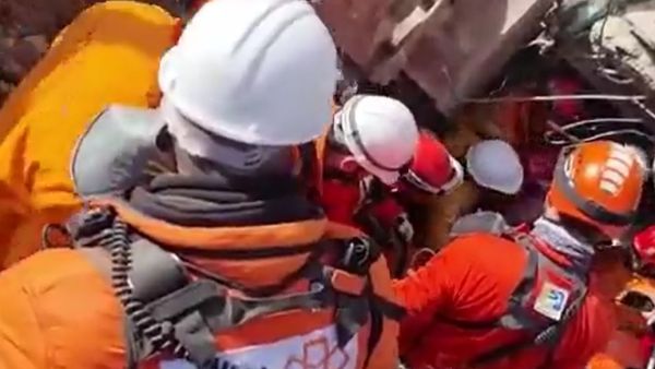 فريق إنقاذ إسرائيلي ينسحب من تركيا بسبب تهديد أمني "كبير"