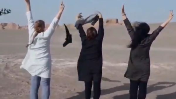 كاميرات ذكية لضبط غير المجبات في ايران