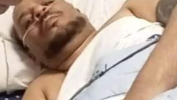 بالخنجر.. طعن امام مسجد شمال غربي الجزائر