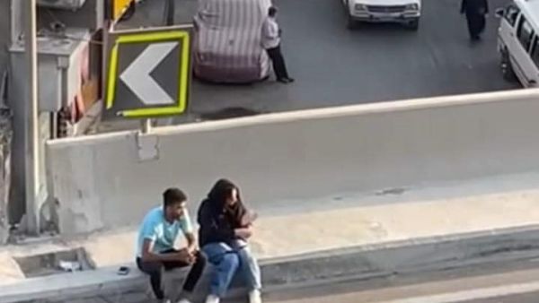 فيديو الكوبري.. النيابة تخلي سبيل الفتاة والشاب وتلاحق المصور