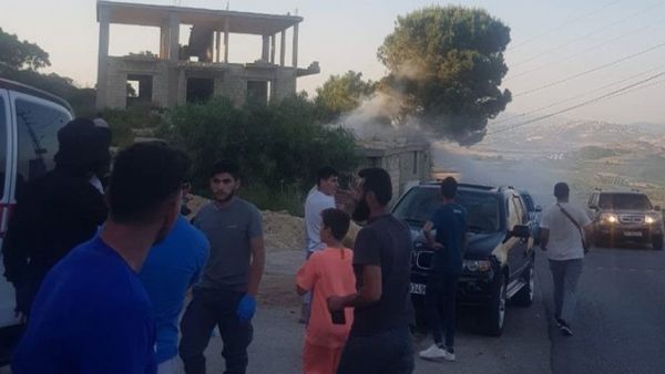إسرائيل تطلق قنابل الغاز على محتفلين بذكرى "التحرير" جنوبي لبنان