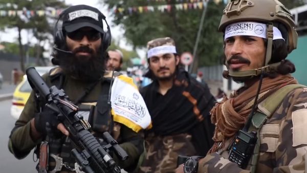 طالبان: لا رجعة عن منع تعليم الاناث حتى لو قصفونا بالنووي