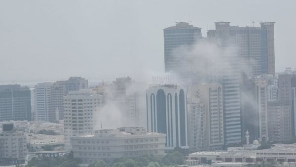 الحوثيون يعلنون استهداف مطاري أبو ظبي ودبي بالصواريخ والمسيّرات