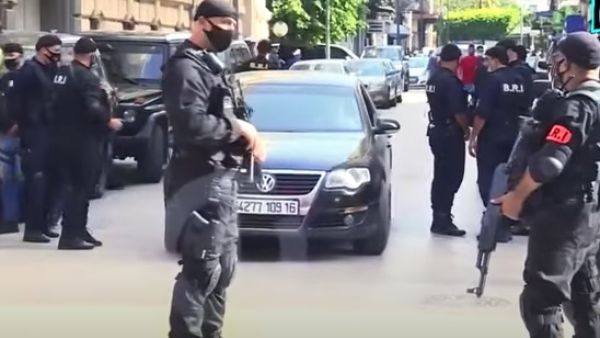 اعتقال شخص هدد بتفجير مقر السفارة السعودية في الجزائر