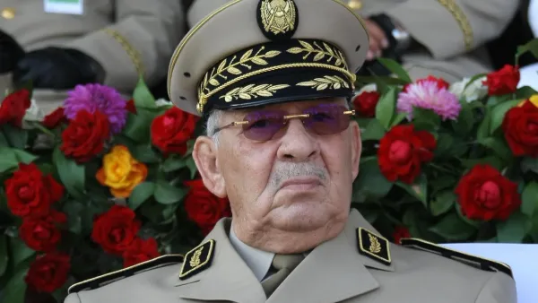 الفريق أحمد قايد صالح قائد