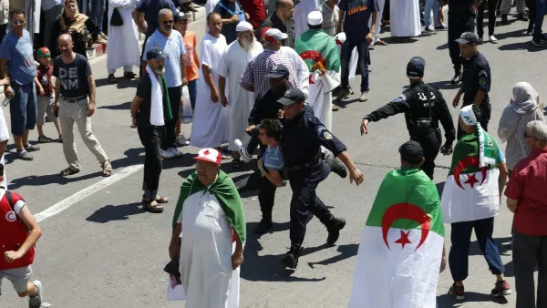 انتشر الفيديو على نطاق واسع عبر وسائل التواصل الاجتماعي