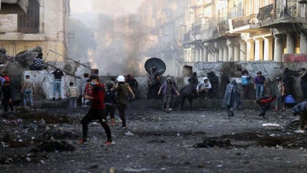 مواجهات بين المتظاهرين وقوات الامن وسط بغداد