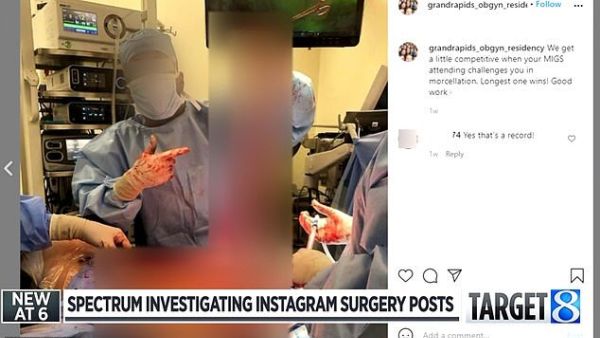 أطباء يلهون بأعضاء مستأصلة من مرضى بغرفة العمليات