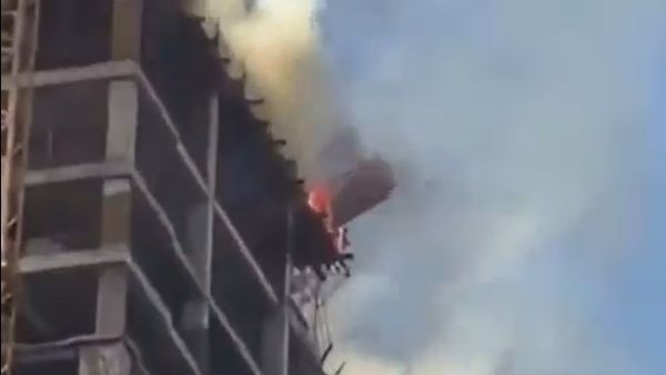 حريق في برج قيد الإنشاء في الدوحة