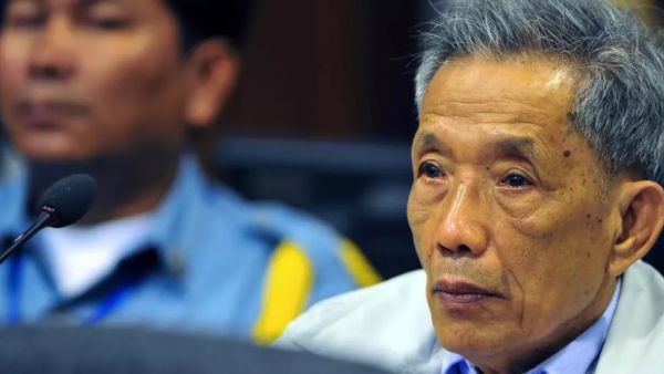 وفاة "دوتش" جلاد نظام الخمير الحمر في كمبوديا