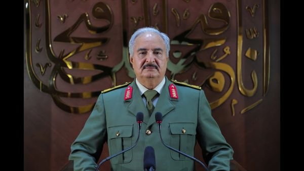 قائد الجيش الوطني الليبي خليفة حفتر