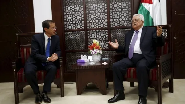 عباس يهاتف الرئيس الإسرائيلي