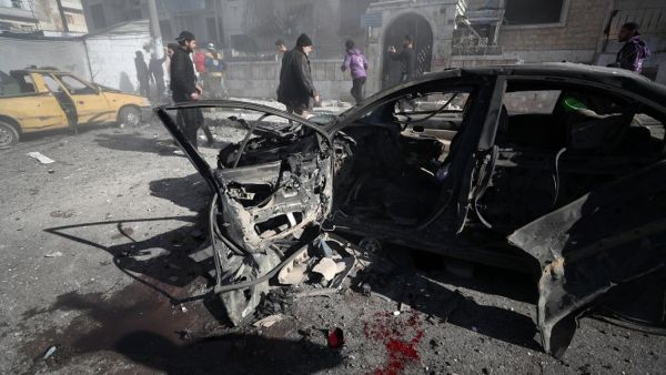 مقتل 18 مدنيا بغارات على إدلب قبيل وقف إطلاق نار مرتقب