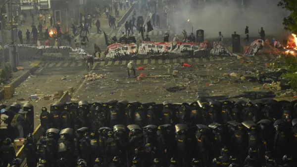 أحداث شغب في جاكرتا