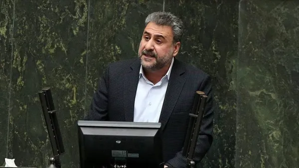 حشمت الله فلاحت بيشة رئيس لجنة الأمن القومي بالبرلمان الايراني
