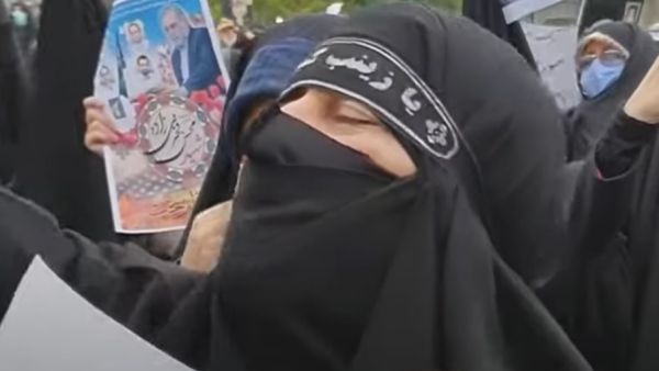 إيران تبحث الرد على اغتيال كبير علمائها النويين