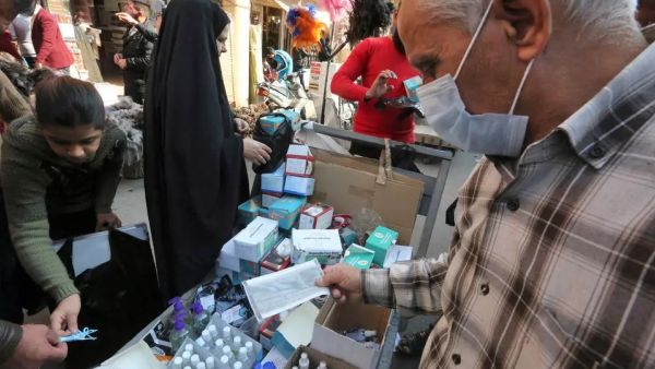 العراقيون يحجمون عن الكمامات في ظل تردي الوضع الاقتصادي