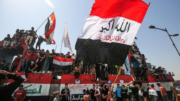 تظاهرات حاشدة في العراق في الذكرى الاولى "للثورة"