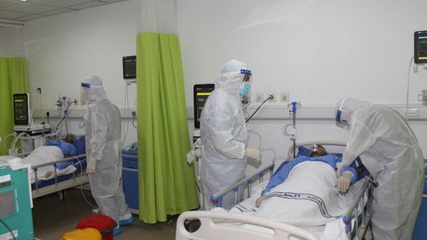 أوّل مستشفى ميداني متخصص بعلاج كورونا في الاردن يبدأ استقبال المرضى