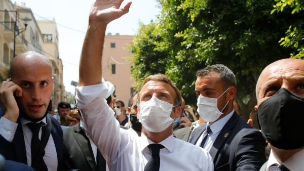 لبنانيون غاضبون يطالبون ماكرون بتحرير بلادهم من حزب الله