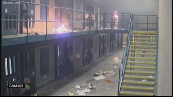 ثلاثة قتلى في حريق بسجن الملز بالعاصمة السعودية