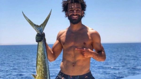 صورة للاعب المصري الدولي، محمد صلاح قام ادرعي بارفاقها مع التغريدة