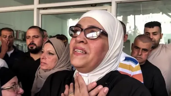والدة الشهيد إبراهيم النابلسي تودعه بالدعاء والزغاريد