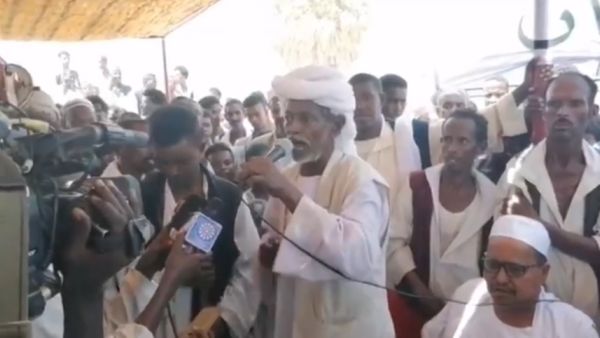 محتجون يغلقون ميناء بورتسودان رفضا لاتفاق السلام