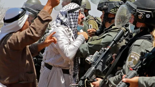 إصابة عشرات الفلسطينيين خلال قمع إسرائيل تظاهرات منددة بالاستيطان