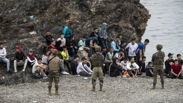 اسبانيا تتهم المغرب بالابتزاز مع تواصل تدفق آلاف المهاجرين إلى سبتة 