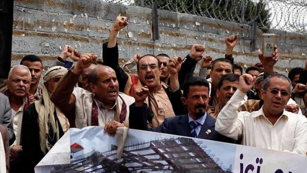 عودة رئيس المجلس الانتقالي اليمني إلى عدن
