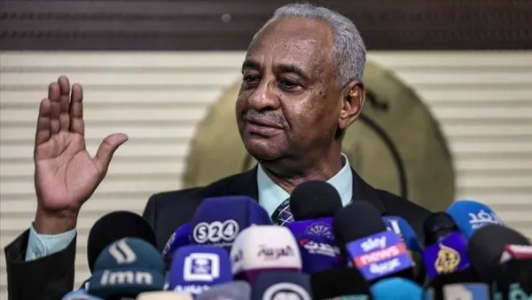 وزير الإعلام المتحدث باسم الحكومة السودانية الانتقالية السودانية فيصل محمد صالح