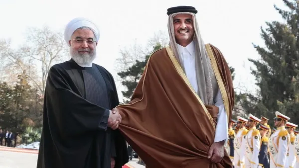 أمير قطر يدعو من إيران إلى خفض التصعيد بالمنطقة في "وقت حساس"