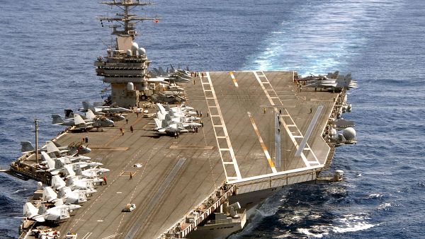 حاملة الطائرات تيودور روزفلت