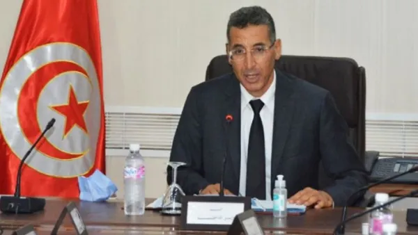 وزير الداخلية التونسي المقال توفيق شرف الدين