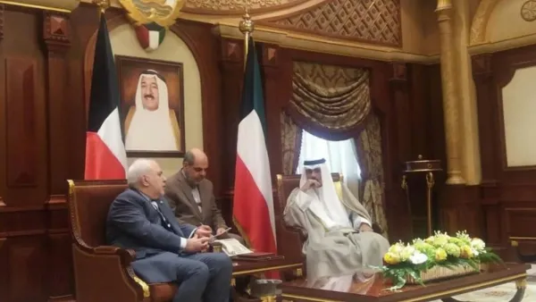 ظريف يبحث في الكويت "التطورات الراهنة في المنطقة"