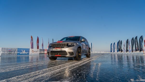 Jeep Grand Cherokee Trackhawk Baikal