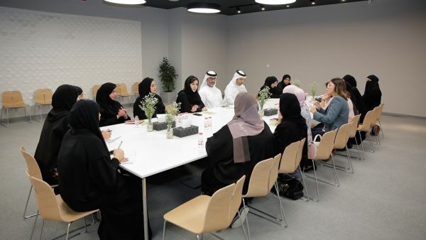 During the meeting, the participating authors took on a guided tour of the library, wherein the team introduced them to the most important services being offered.