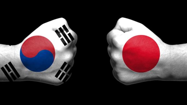 The slowdown in exports of chemicals is bound to hit South Korea’s smartphone market which is leader in the region. (Shutterstock) The slowdown in exports of chemicals is bound to hit South Korea’s smartphone market which is leader in the region.