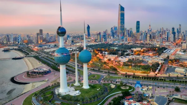 Kuwait Starts Laying Off Expats Working in the Public Sector