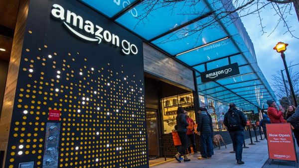 Amazon Online Store’s Services Restored After Global Outage