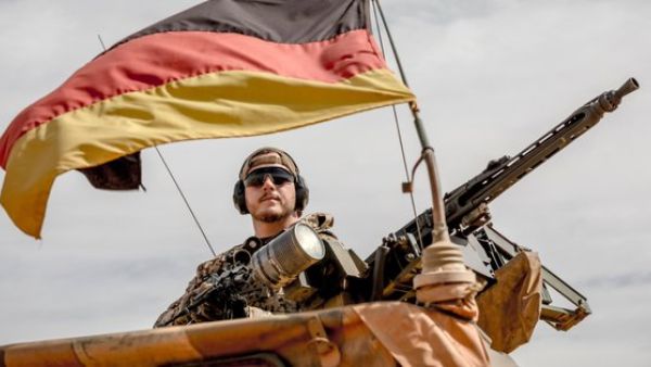 A top US diplomat has formally asked Germany to send troops to Syria to help fight the terrorist militia Islamic State (Twitter)
