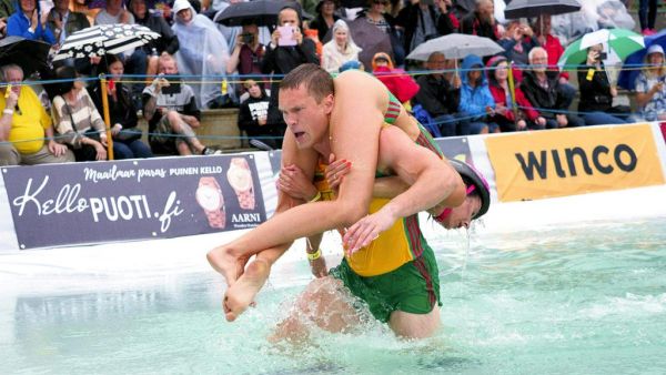 Vytautas Kirkliauskas and his wife Neringa Kirkliauskiene (Twitter)