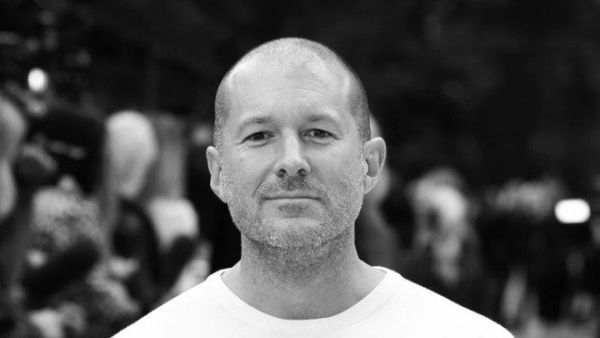 Jony Ive departs from Apple after 30 years (Twitter)