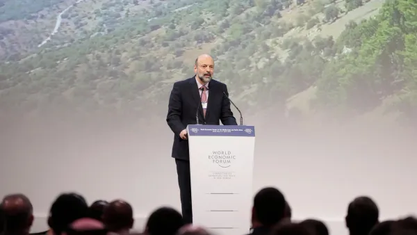 Jordan’s Prime Minister Omar al-Razzaz (Twitter)