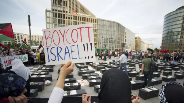 German Resolution Against BDS Angers Palestinians  (Twitter)