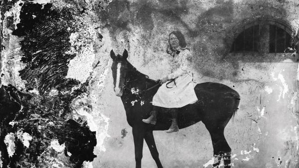 The Arab Image Foundation, Beiruit’s non-profit photography archive established  by Lebanese artist Akram Zaatari, has launched an online platform that makes 22,000 images from the collection available online  (Twitter)