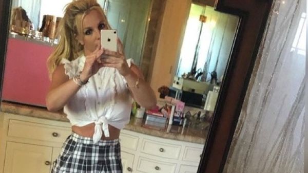 Britney Spears  (Twitter) 